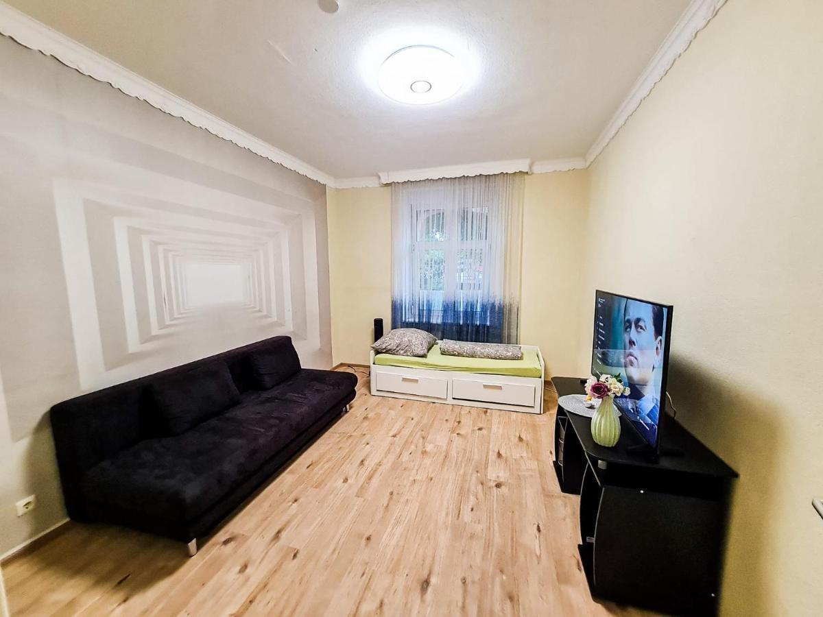 Moderne 3Zimmer Wohnung Mit Balkon Nuremberg Bagian luar foto