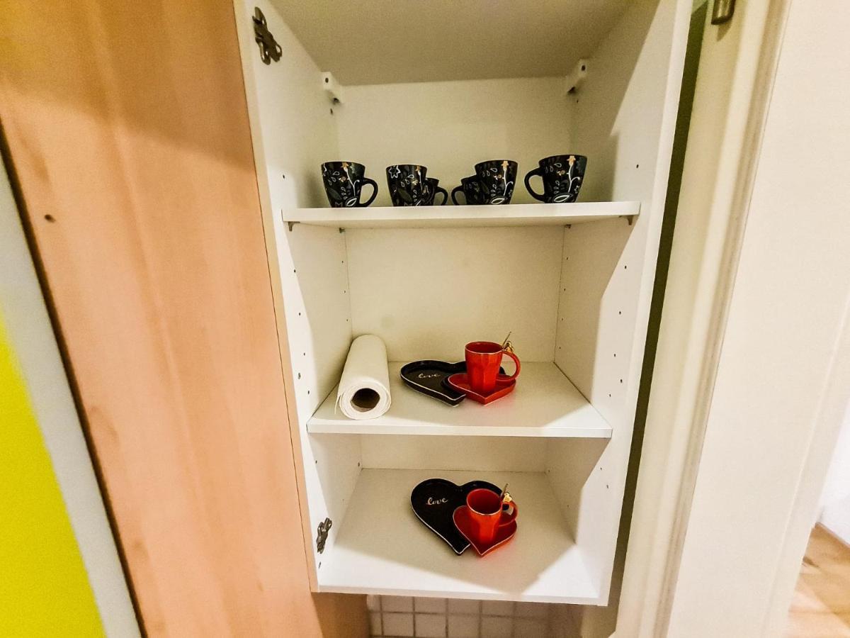 Moderne 3Zimmer Wohnung Mit Balkon Nuremberg Bagian luar foto